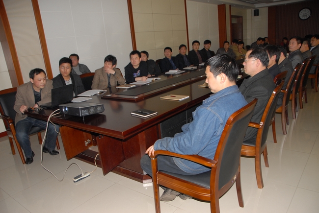 霄云煤矿深入开展管理制度宣贯学习活动