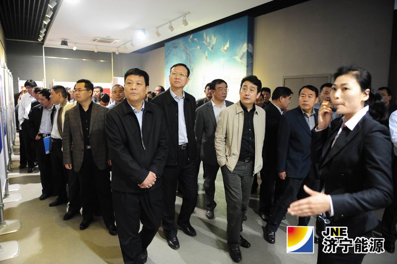 集团公司组织集中参观济宁市“以身边事教育身边人”警示教育图板展