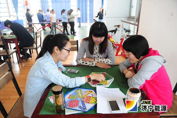 济矿集团公司机关举办庆“五一”体育运动会