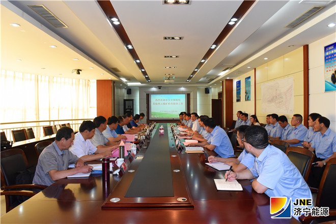 1535870542128114.jpg 8.27-28日,省煤监局专家到霄云煤矿开展安全“体检”(摄影:范栋)_副本.jpg