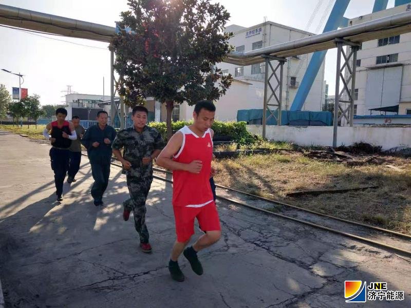 1571791566362671.jpg 2019年10月21日,集团公司救护中队开展技术比武考核全面提升救护队应急救援能力.jpg