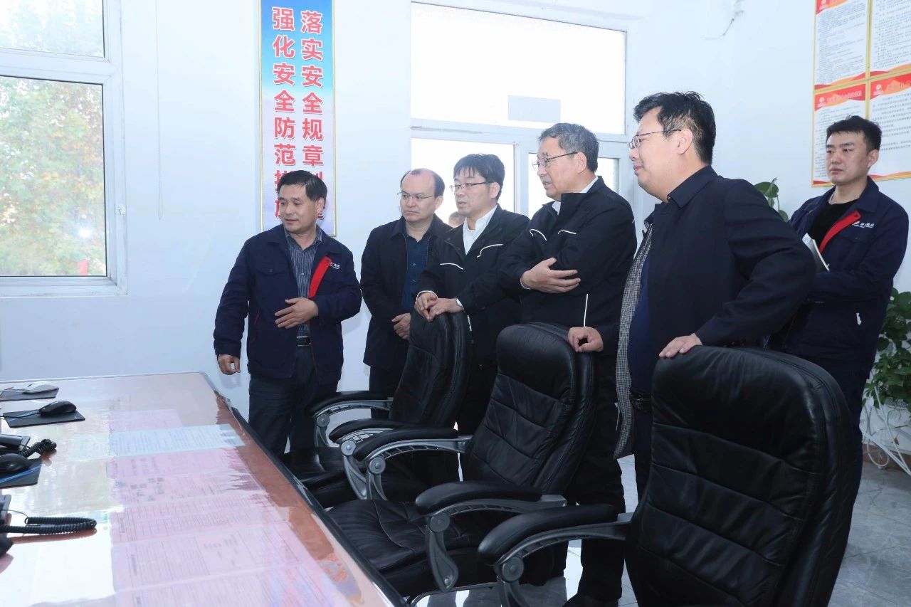 1604840953471054.jpg 王庆利带队到阳城煤电开展煤矿安全大检查2.jpg