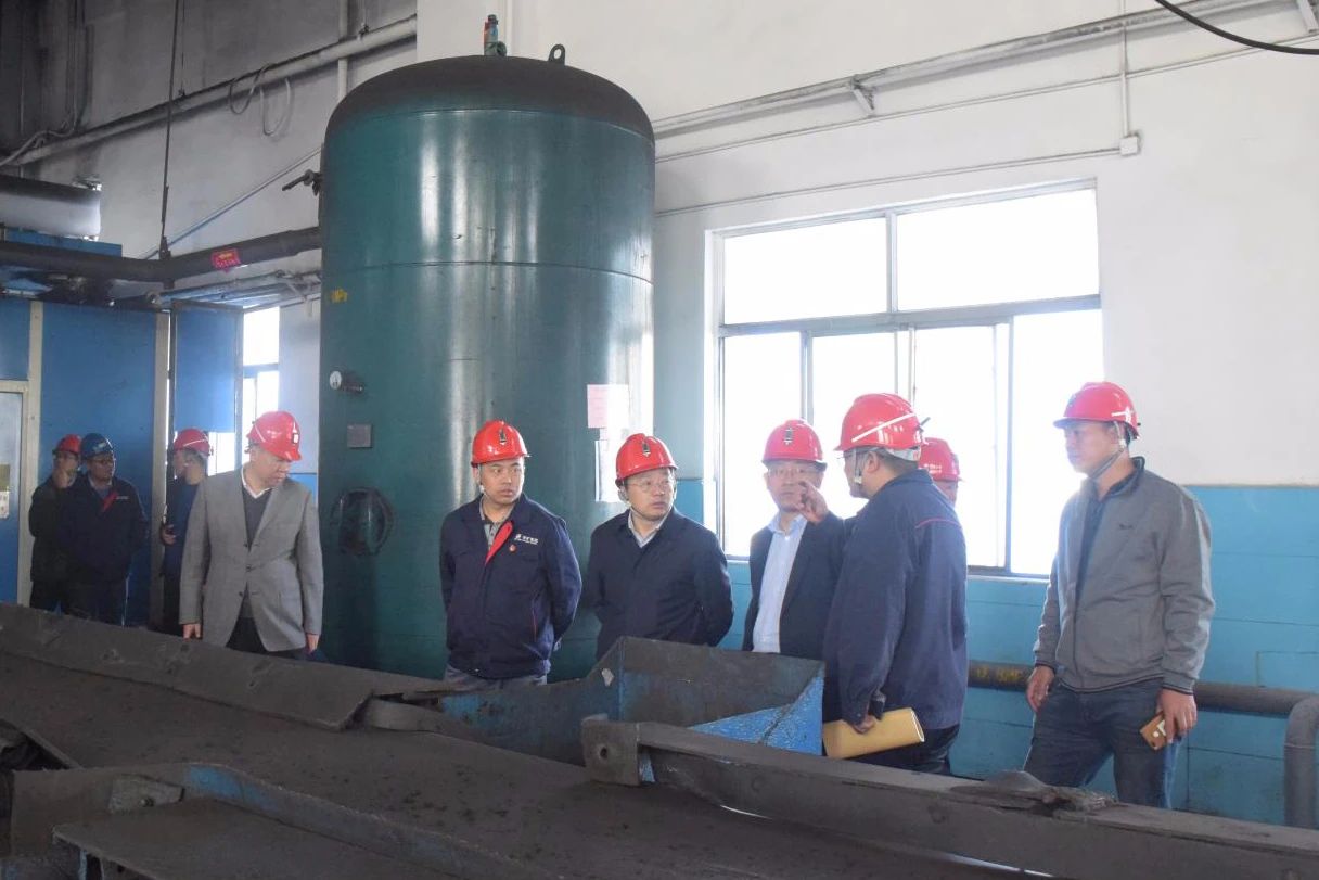 1604972772293559.jpg 霄云煤矿主动借“智”借“脑” 为洗选提质提效“把脉会诊”1.jpg