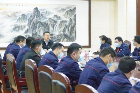 李明富到安居煤矿作形势任务战略规划宣讲