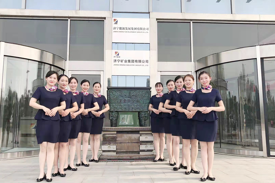 1635649031863447.jpg 安居煤矿:标准服务展风采 礼仪岗位建新功12.jpg