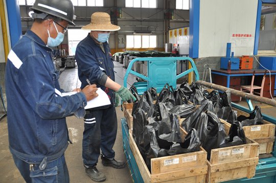 花园煤矿“炮泥速递”一票直达打造辅助保障新模式