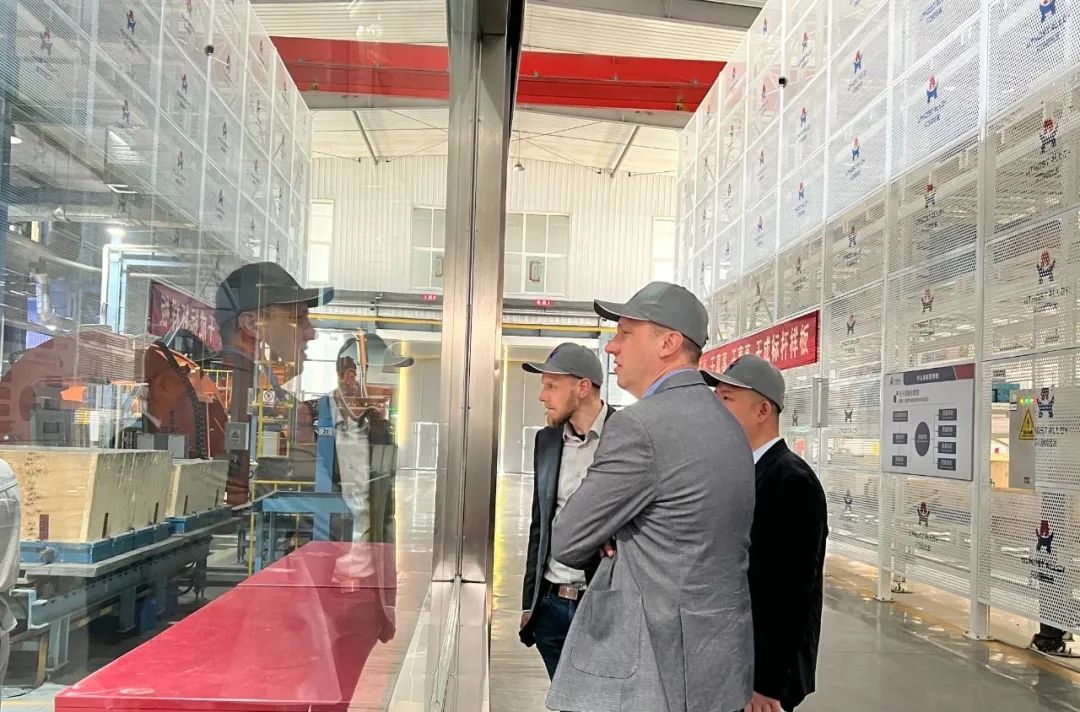 1684891422269408.jpg 640 (5).jpg