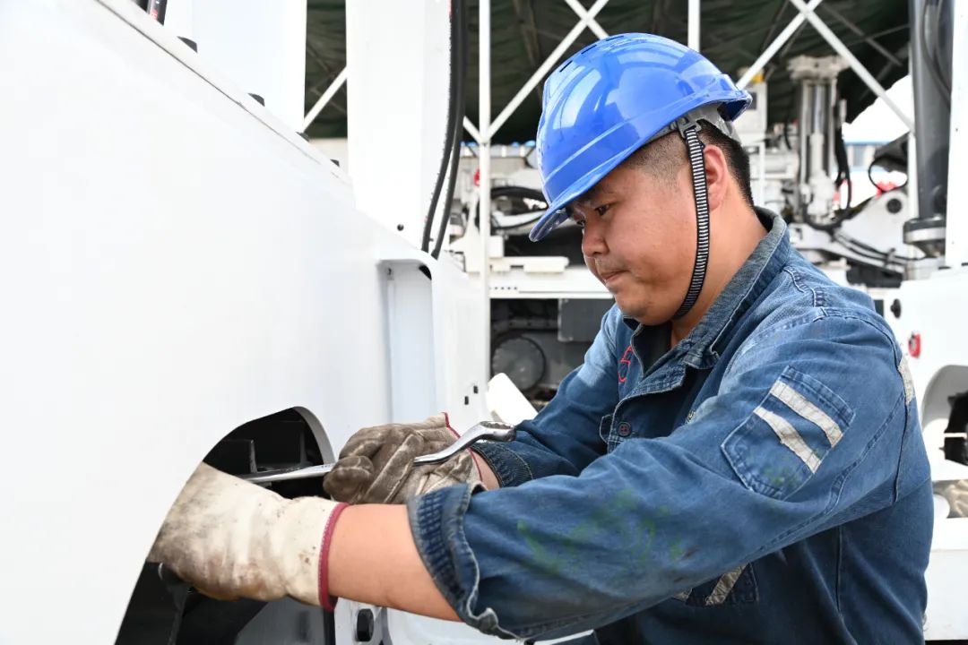 1696639355752797.jpg 640 (16).jpg