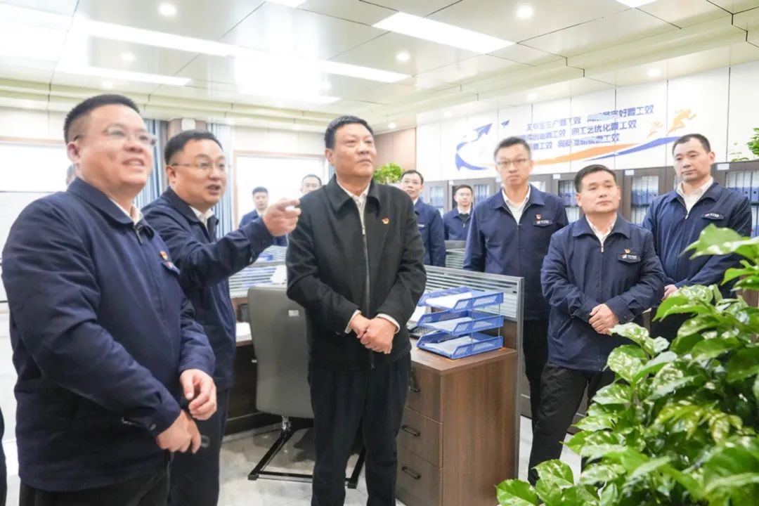 1705300066181077.jpg 6409999.jpg